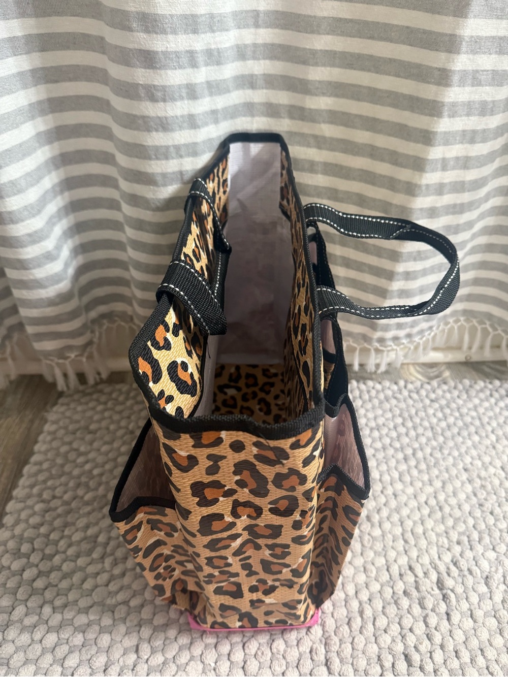 SCOUT pocket rocket cheetah bag - Picture 6 of 6